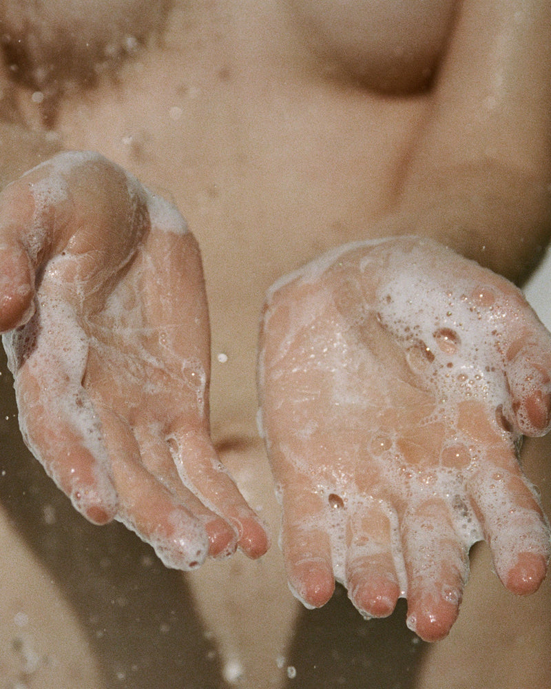 194 - Recharge Gel Douche Mains Et Corps Feuilles de Pamplemousse