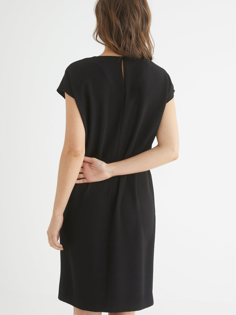 Ess Sm Dress - Medium Black Plain - Women