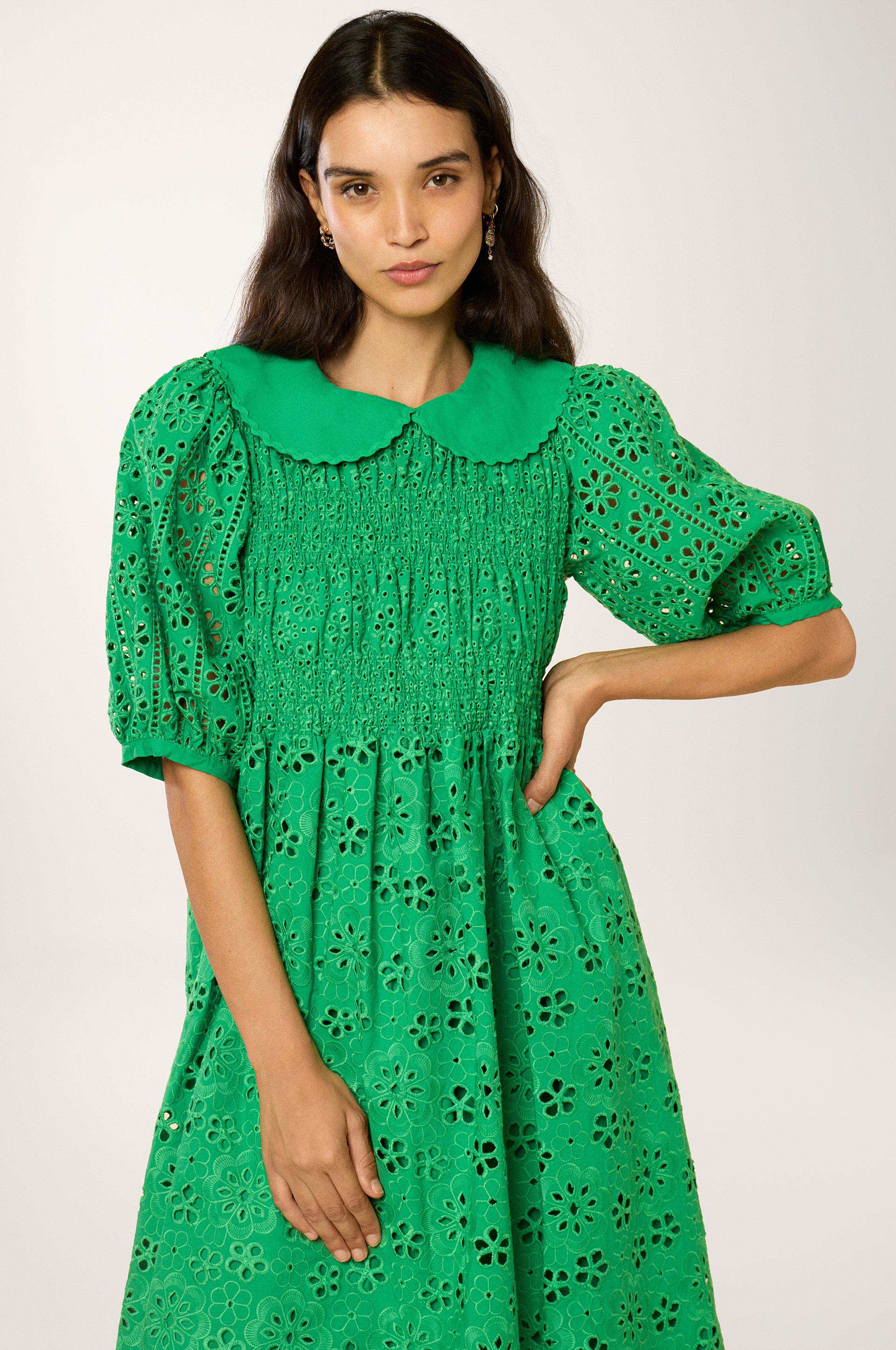 Vestido Midi Bordado - Verde