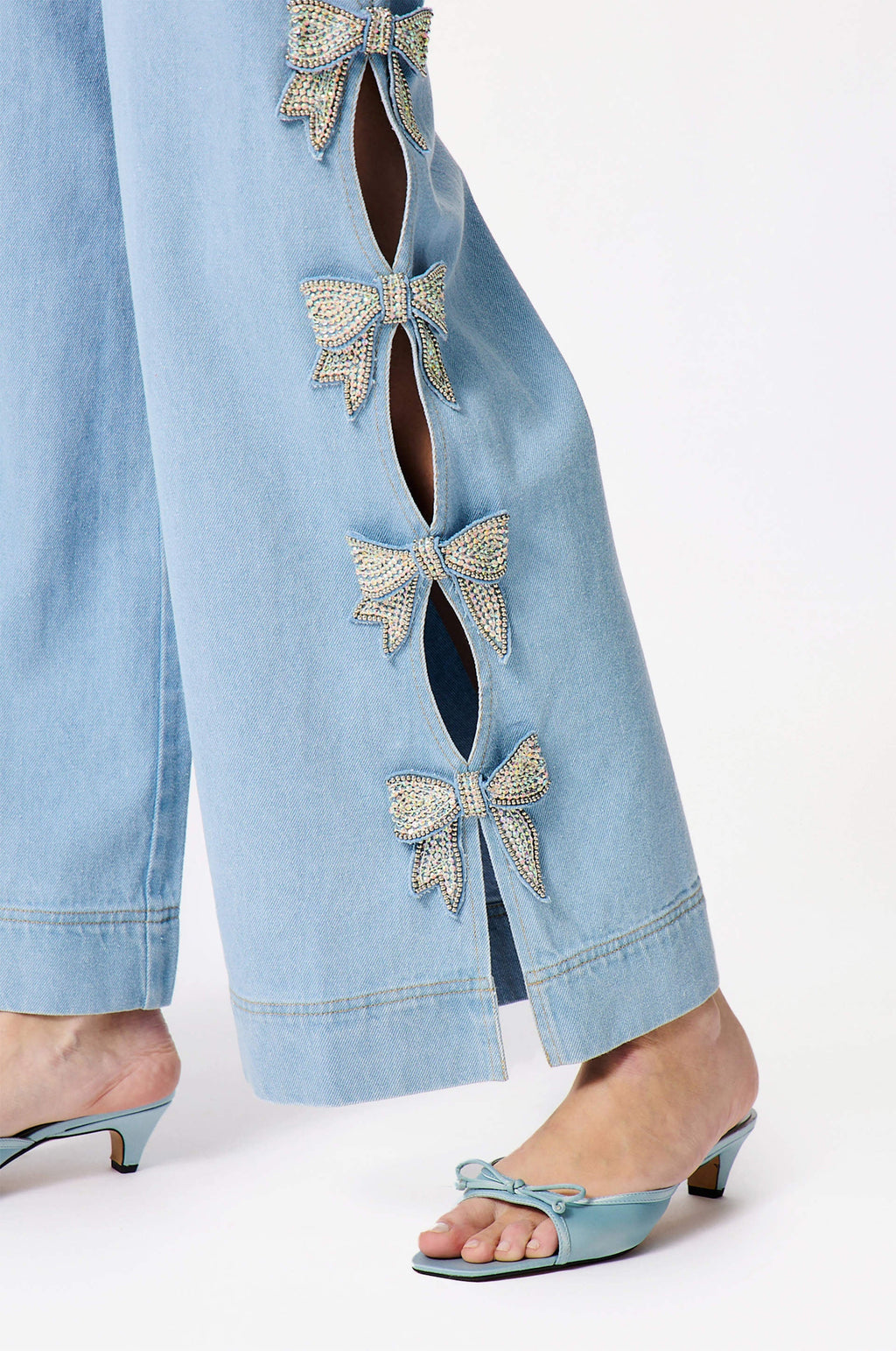 Jeans Bow