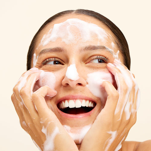 002 - Mousse Nettoyante