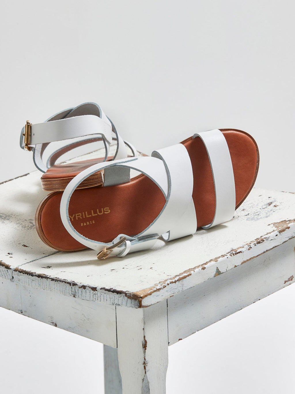 Sandalia con Hebilla - Blanco Claro Liso - Mujer