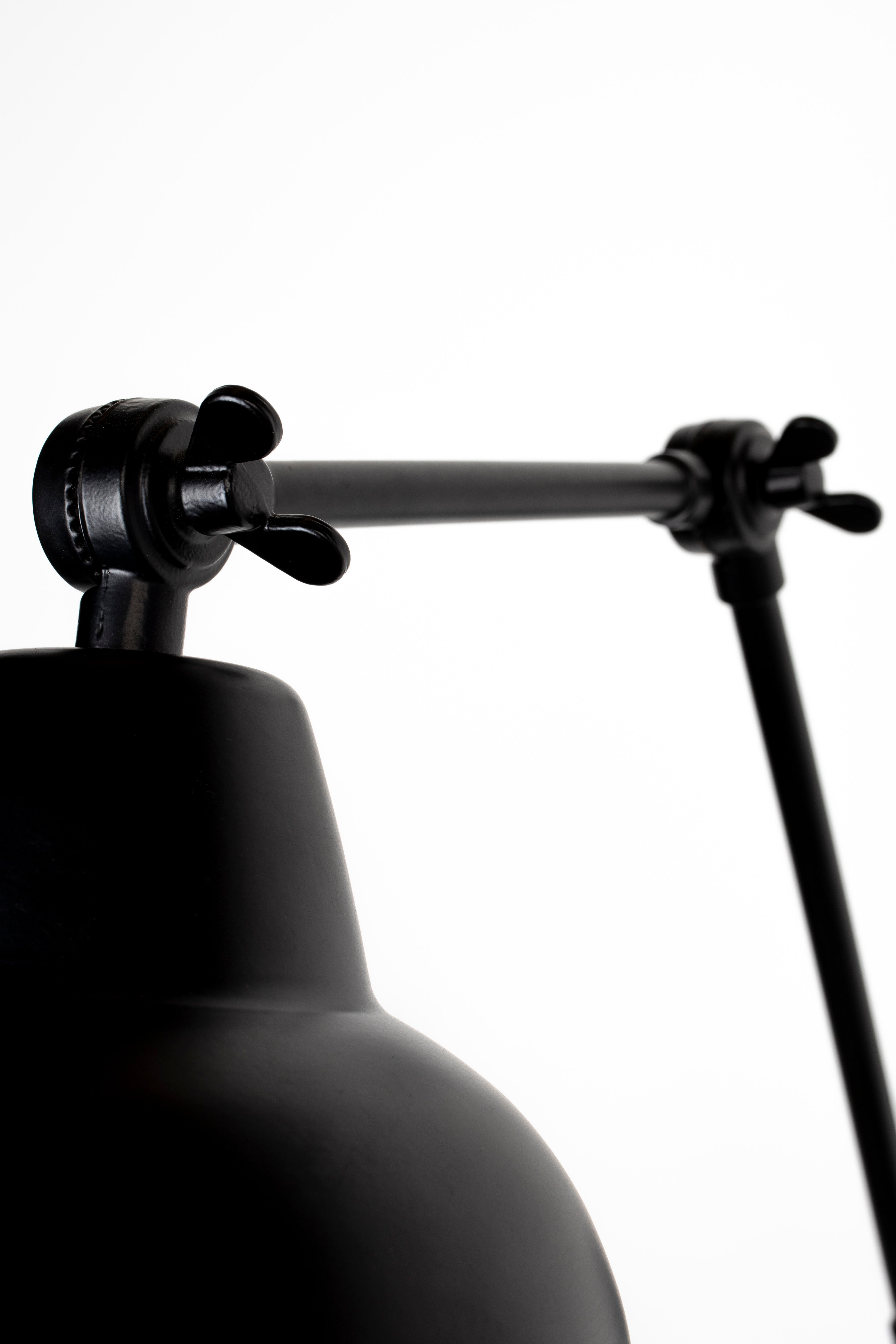 Xavi - Wall Light - Iron - Black