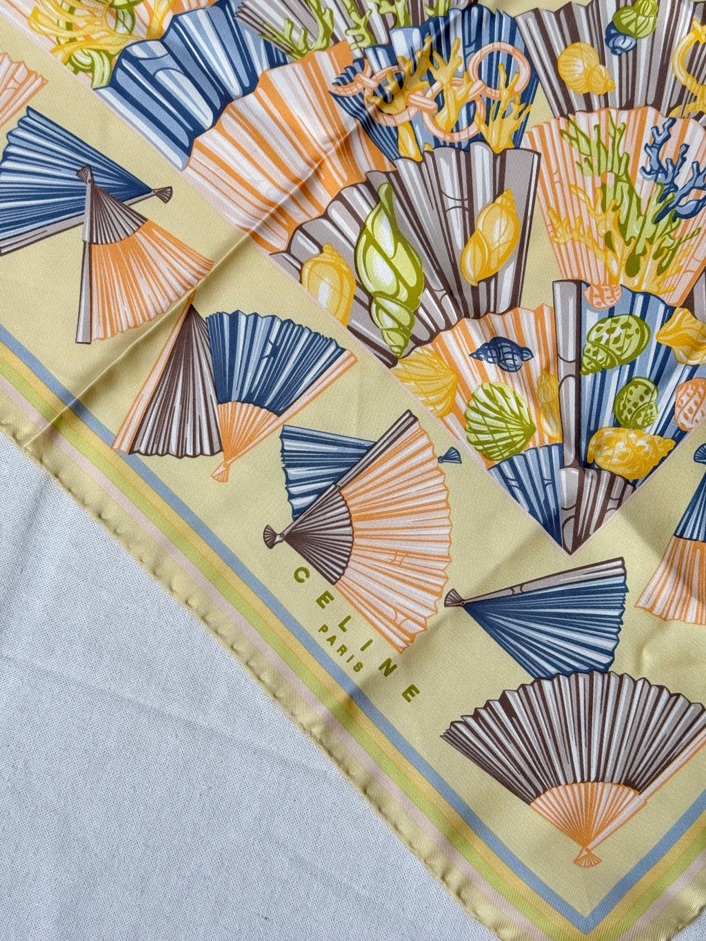 Foulard Céline – Motif Éventails