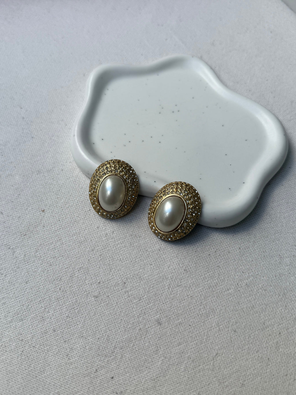 Boucles D’Oreilles Vintage - Ovales Perlées Pavées