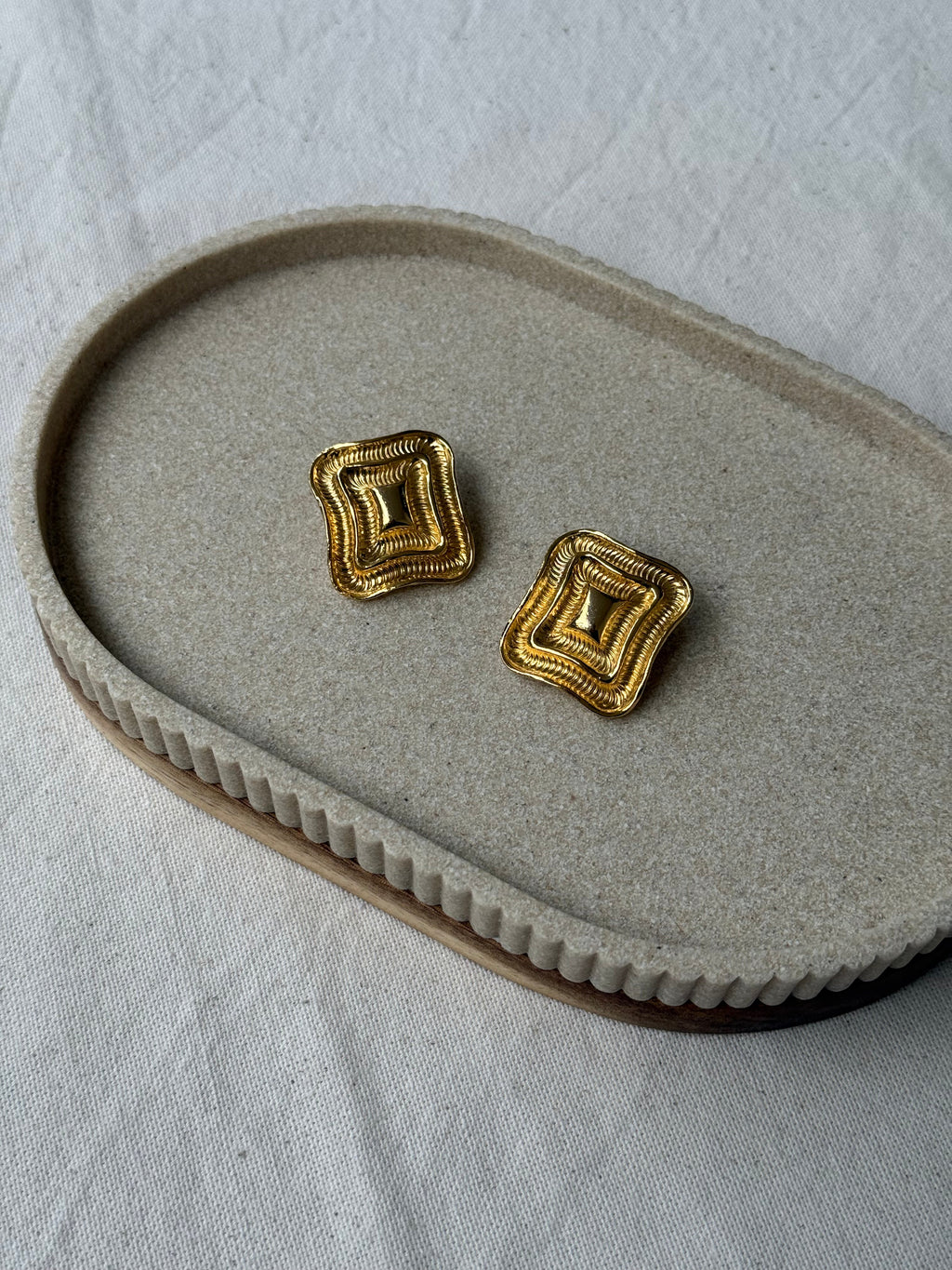 Boucles D’Oreilles Vintage - Rectangles Texturés Dorés