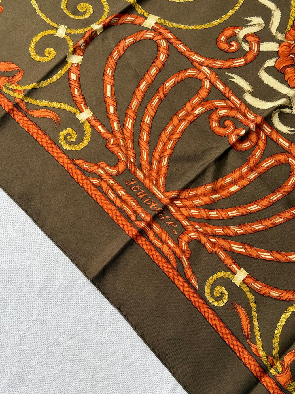 Foulard Hermès – Modèle Jouvence
