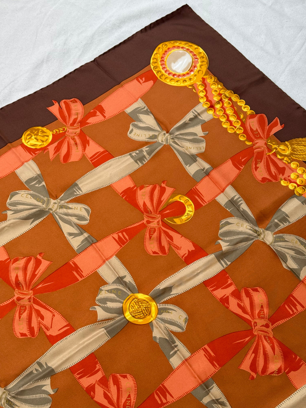 Foulard Céline – Motifs Nœuds