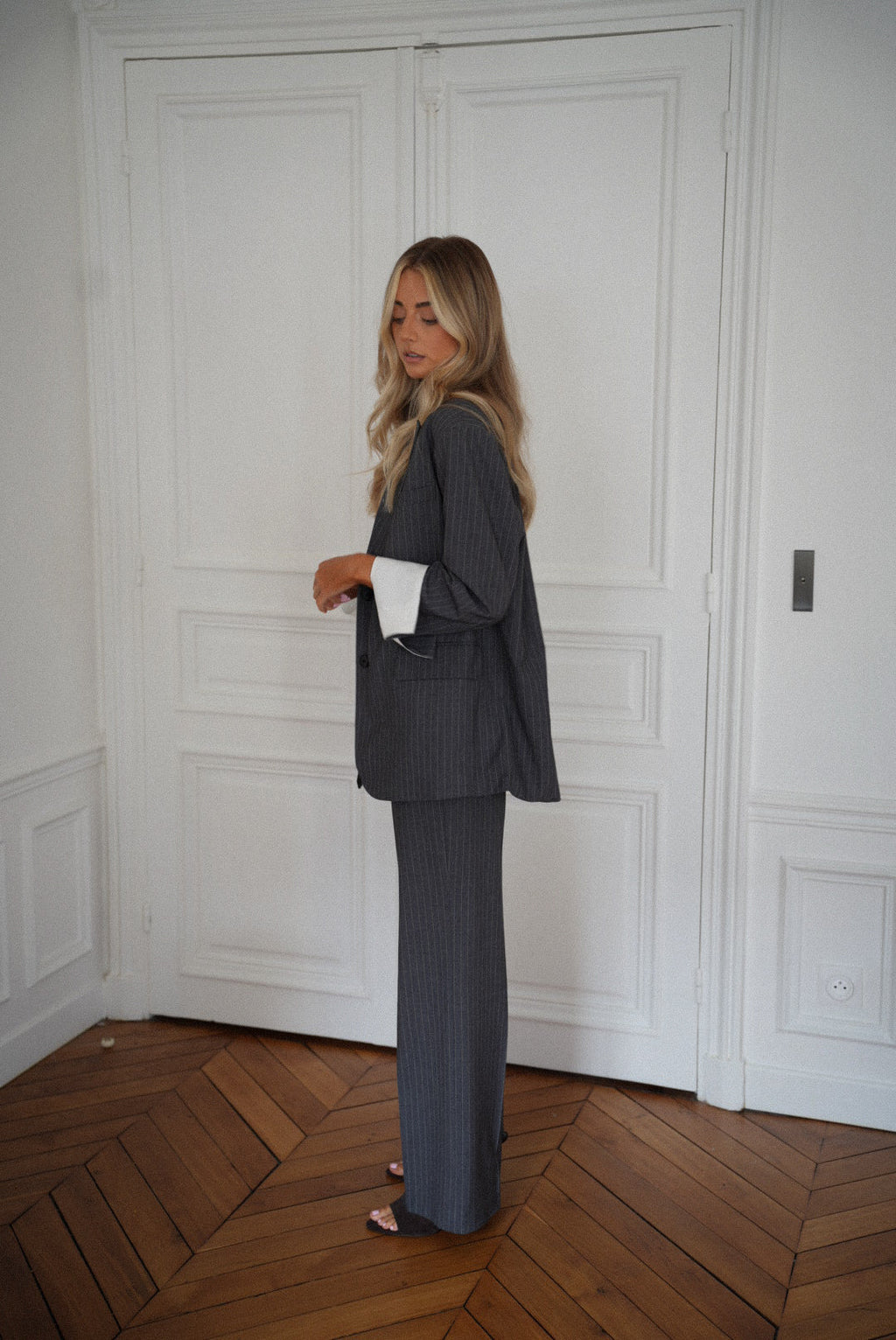 Honoryne Grey - Pantalones a rayas