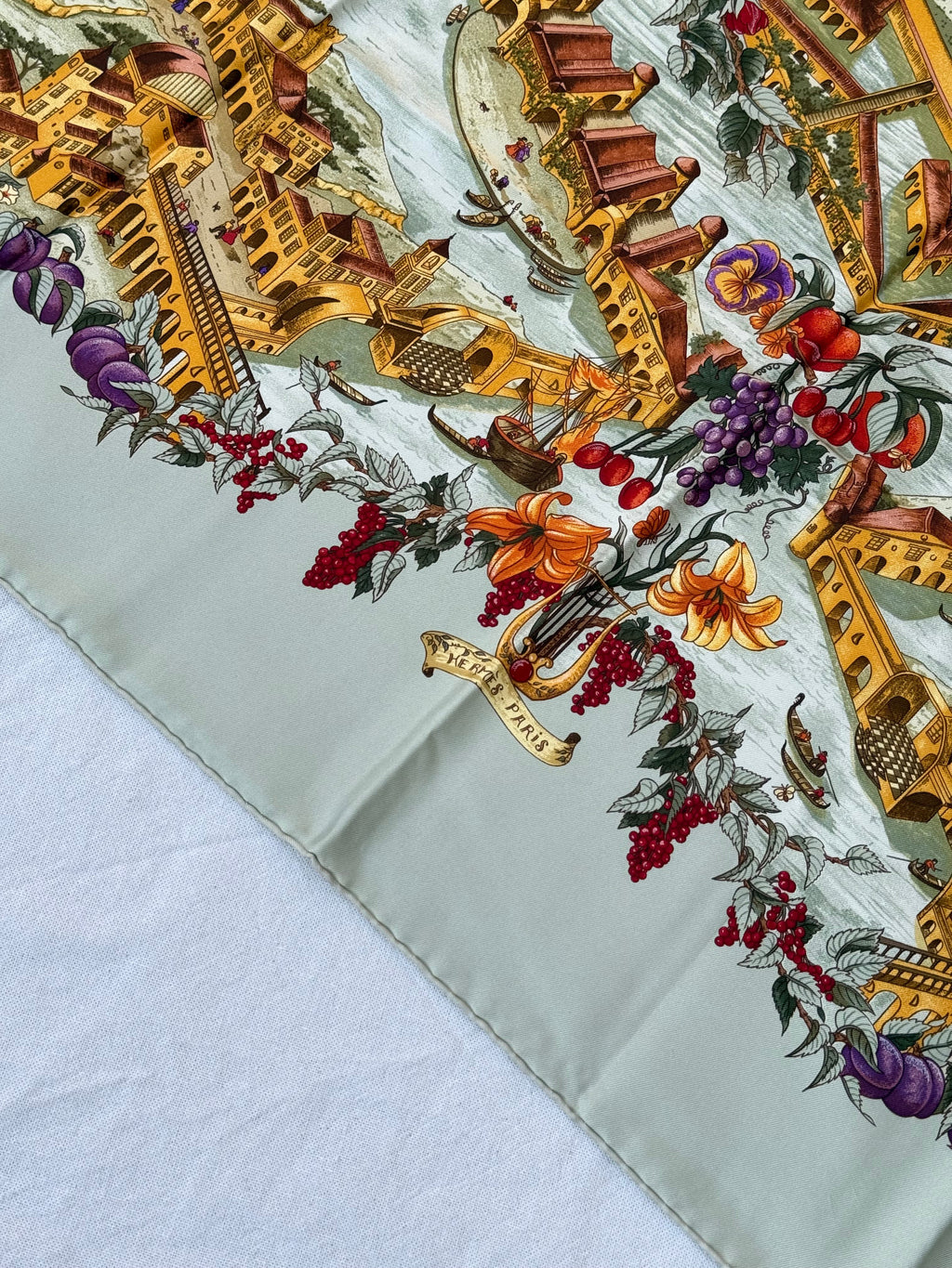 Foulard Hermès – Modèle Au Pays De Cocagne
