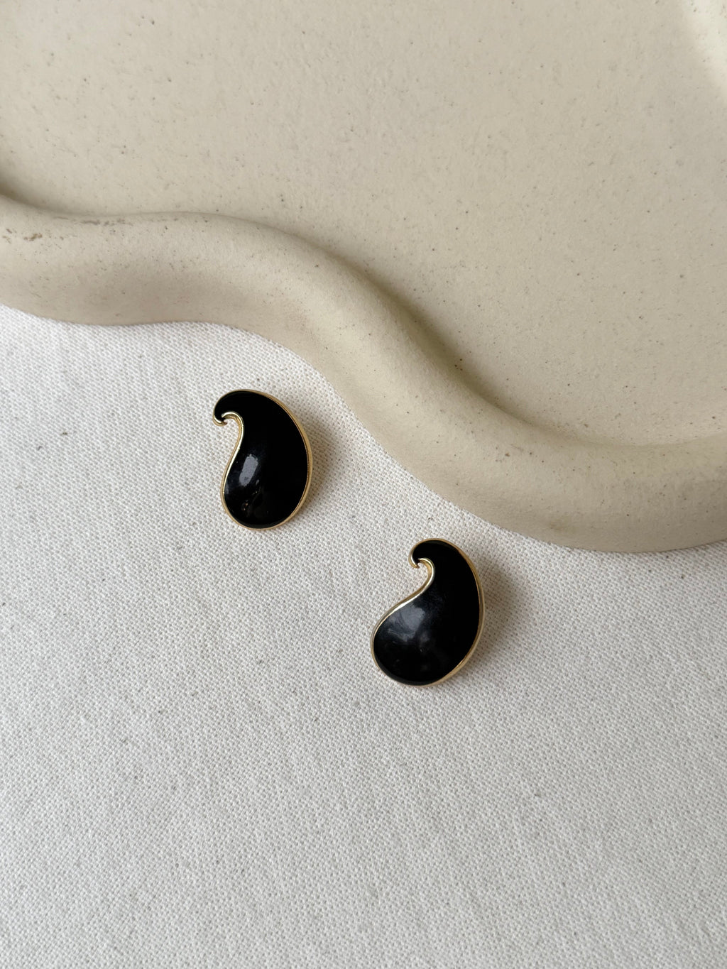 Boucles D’Oreilles Balenciaga Vintage - Gouttes Noires Et Dorées