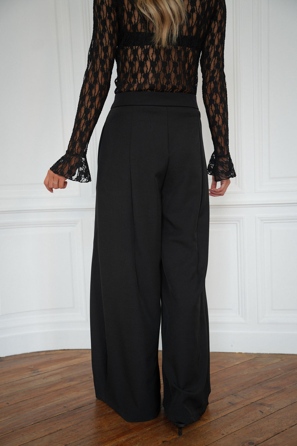 Chelsea Negro - Pantalones Sueltos
