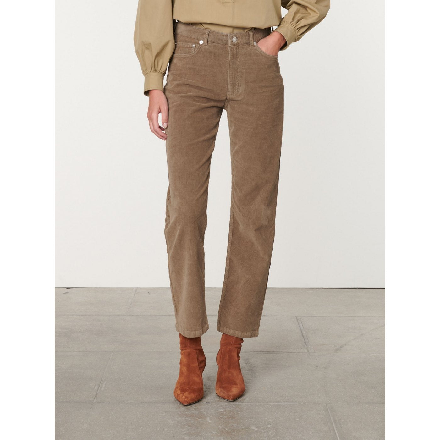Timael Trousers - Almond