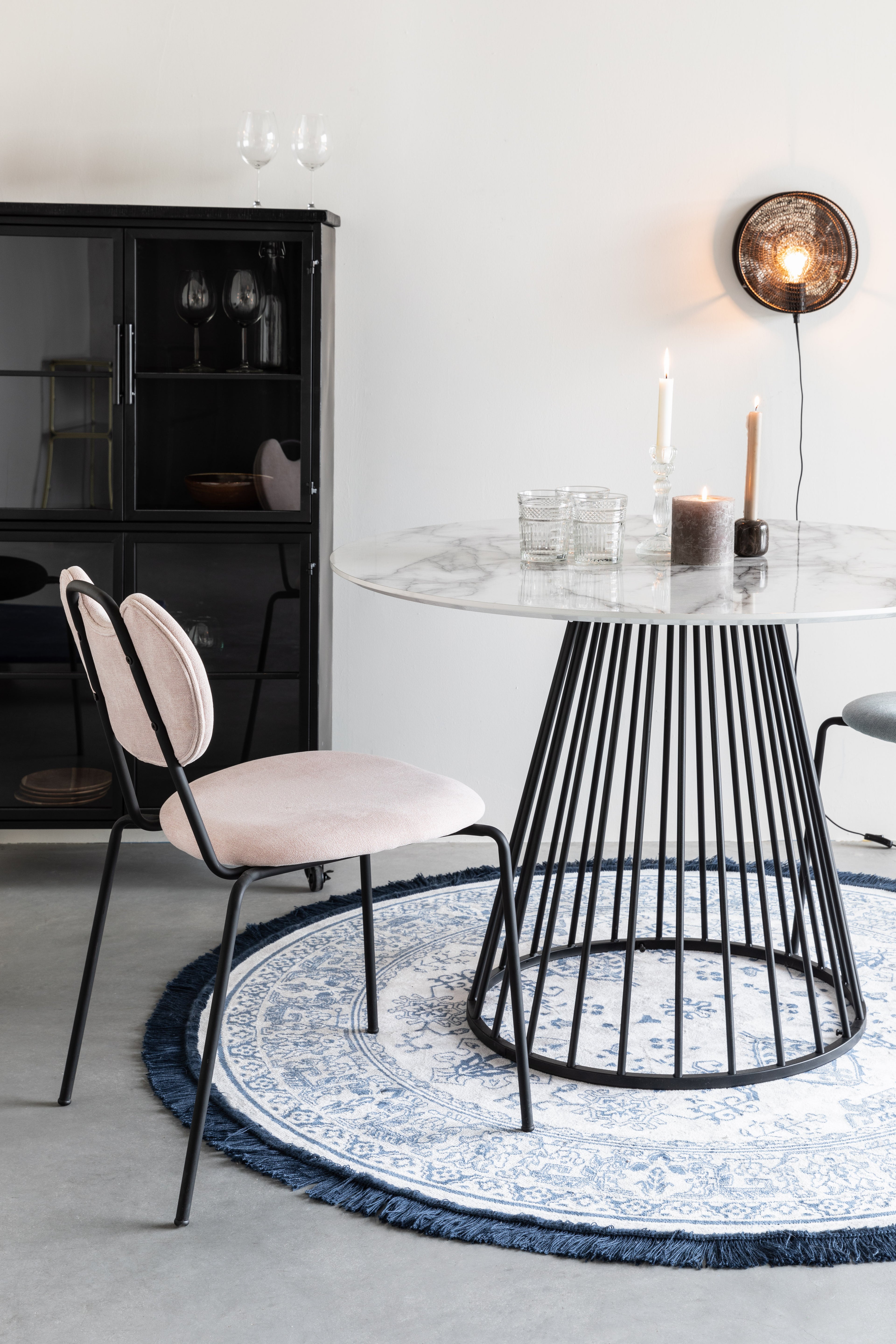Floris - Dining Room Table - Metal - Black/Gold