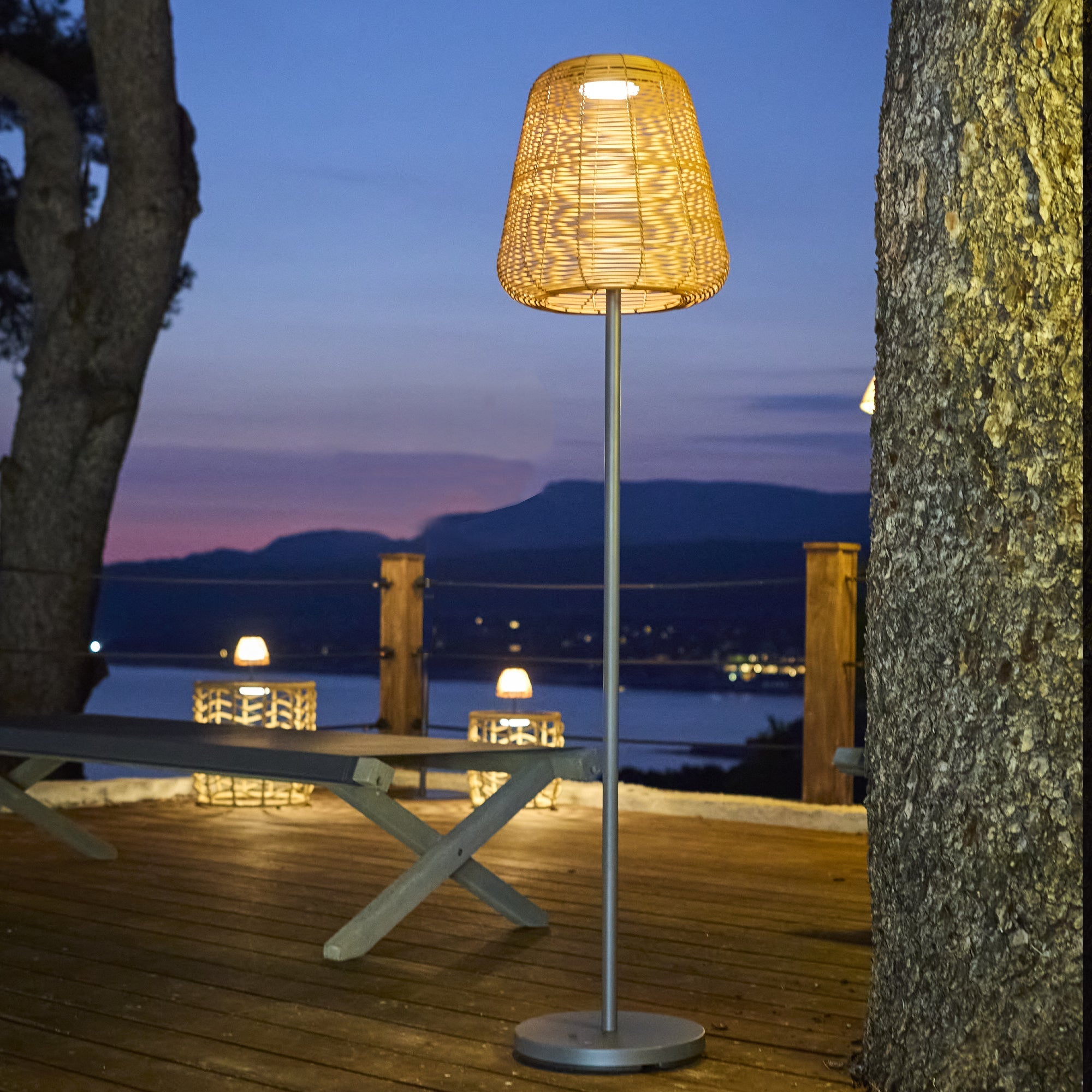 Boheme Tall - Solar Floor Lamp - Polyrattan - Brown