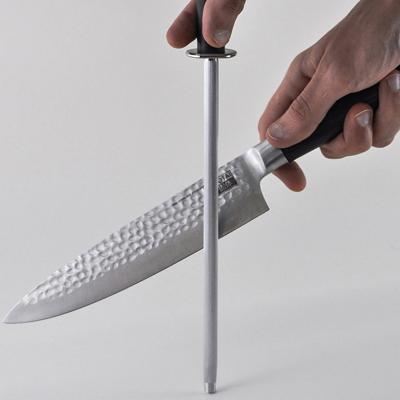 Hashi Classic Collection - 4 Piece Deluxe Basic Set: 2 Knives + 2 Accessories
