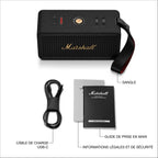 Marshall – Middleton II - Altavoz Portátil - Black & Brass, altavoz portátil negro con sus accesorios sobre fondo blanco