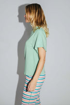 Camiseta de punto verde de algodón y modal de The Colette Collector