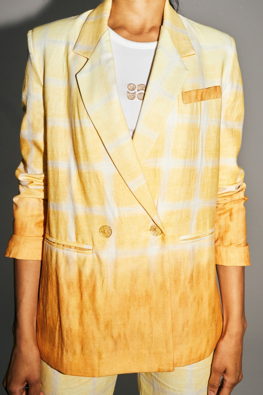 Le Blazer Ema En Lin Aux Carreaux Tie And Dye