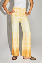 Le Pantalon Yves En Lin Aux Carreaux Tie And Dye