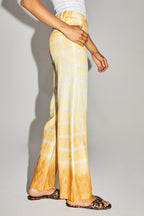 Le Pantalon Yves En Lin Aux Carreaux Tie And Dye