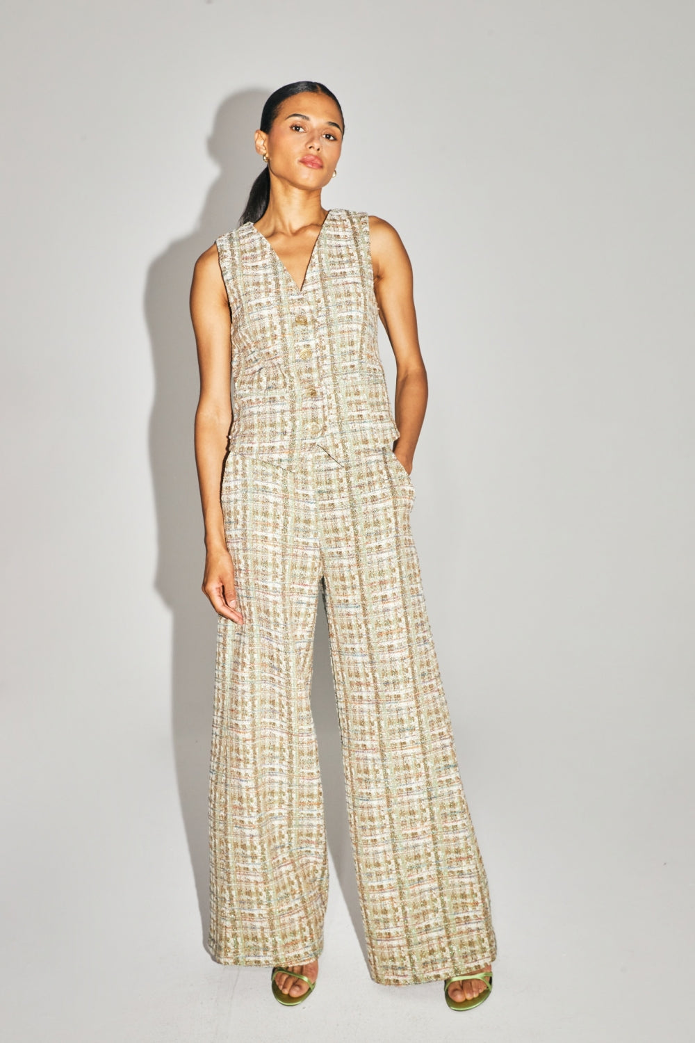 Los pantalones Charlie de tweed reciclado arcoíris