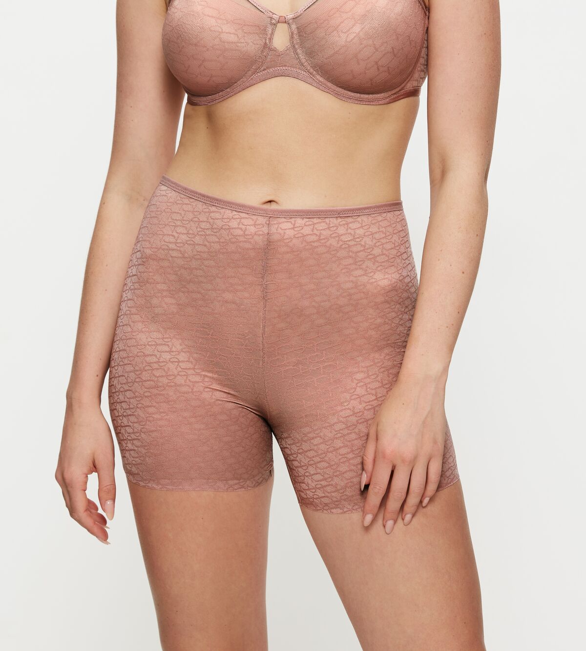 Triumph Signature Sheer Shorts Covering Shortie - Toasted Almond