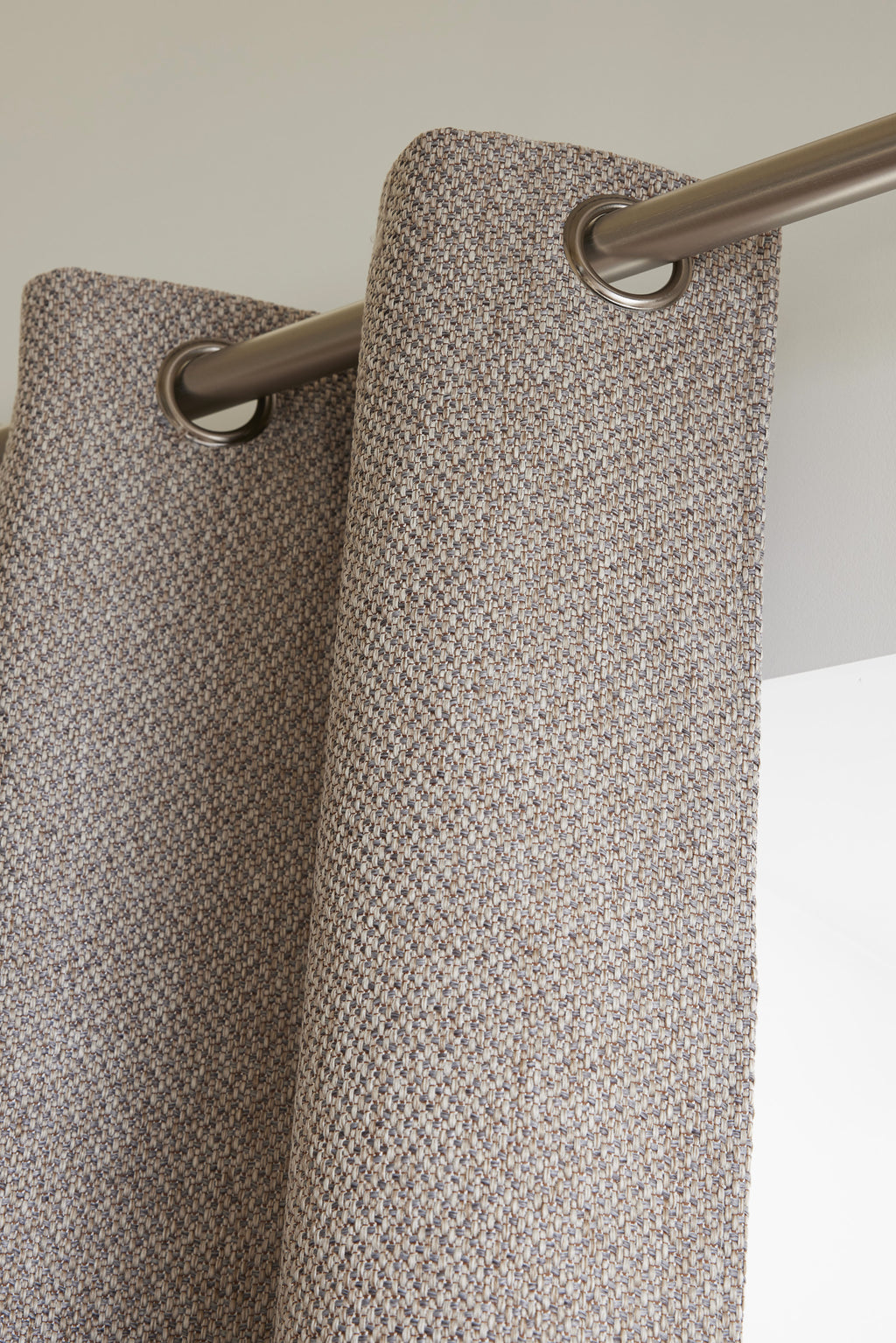 Curtain + 8 Eyelets - Atlas - Pebble
