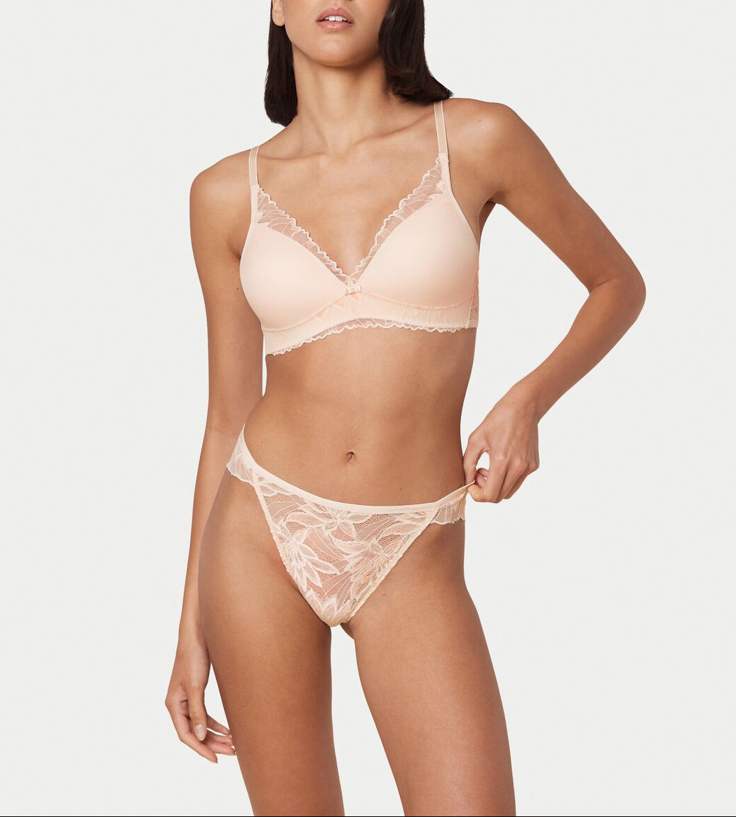 High-Waisted Cut-Out Brief Amourette Charm Delight Highleg Tai - Fresh Powder