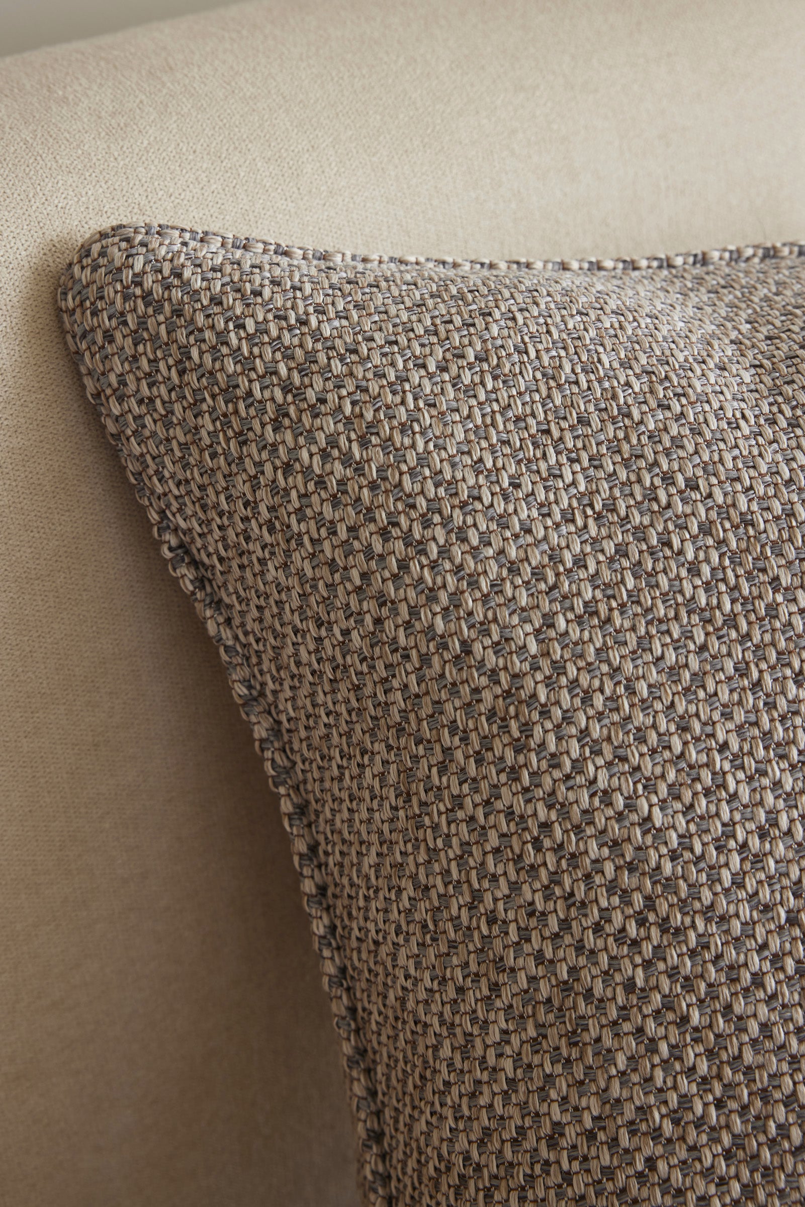 Removable Cushion Cover With Piping - Atlas - Pebble