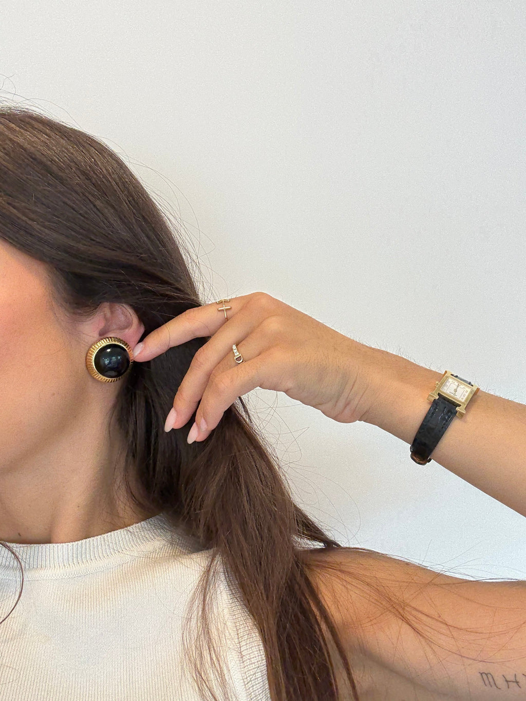 Nina Ricci - Vintage Earrings - Round And Black Cabochons