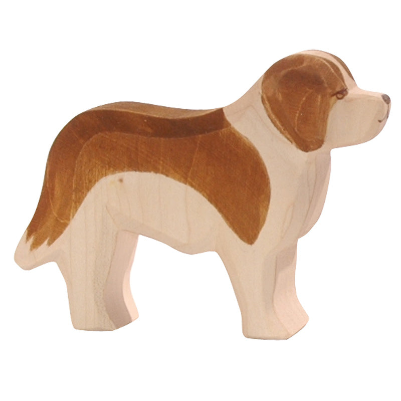 Figurine en bois Chien Saint Bernard, fabrication éthique et artisanale. Sélection Ostheimer sur amaetc.com, concept store eco friendly pour enfants