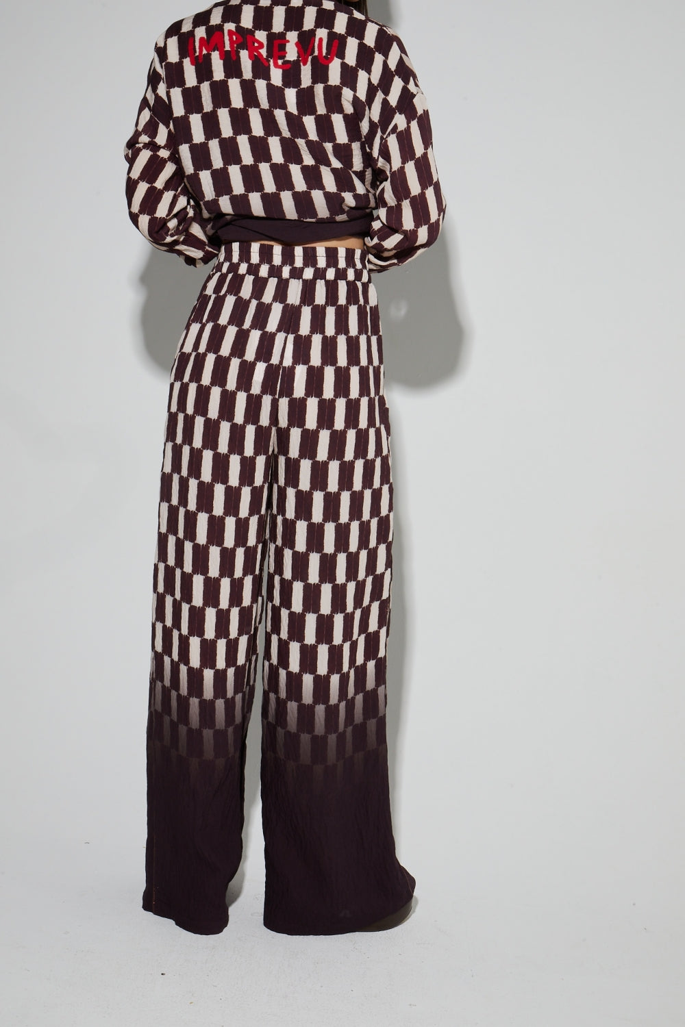 Pantalon Charlie Imprimé Clair Obscur Chocolat Fabriqué En Italie