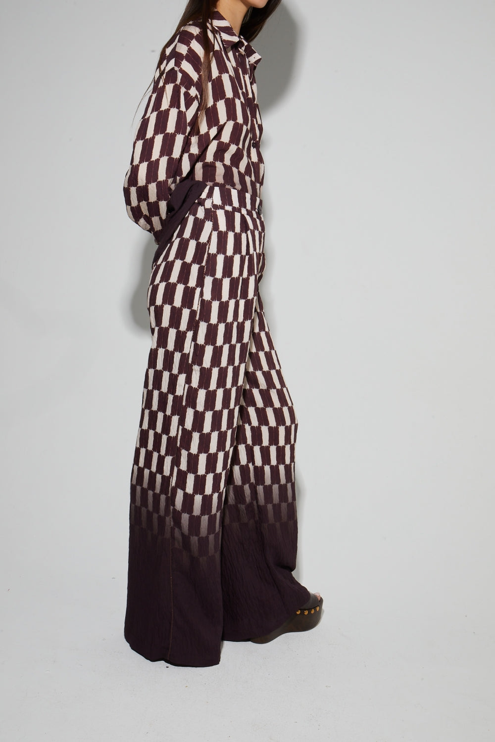 Pantalon Charlie Imprimé Clair Obscur Chocolat Fabriqué En Italie