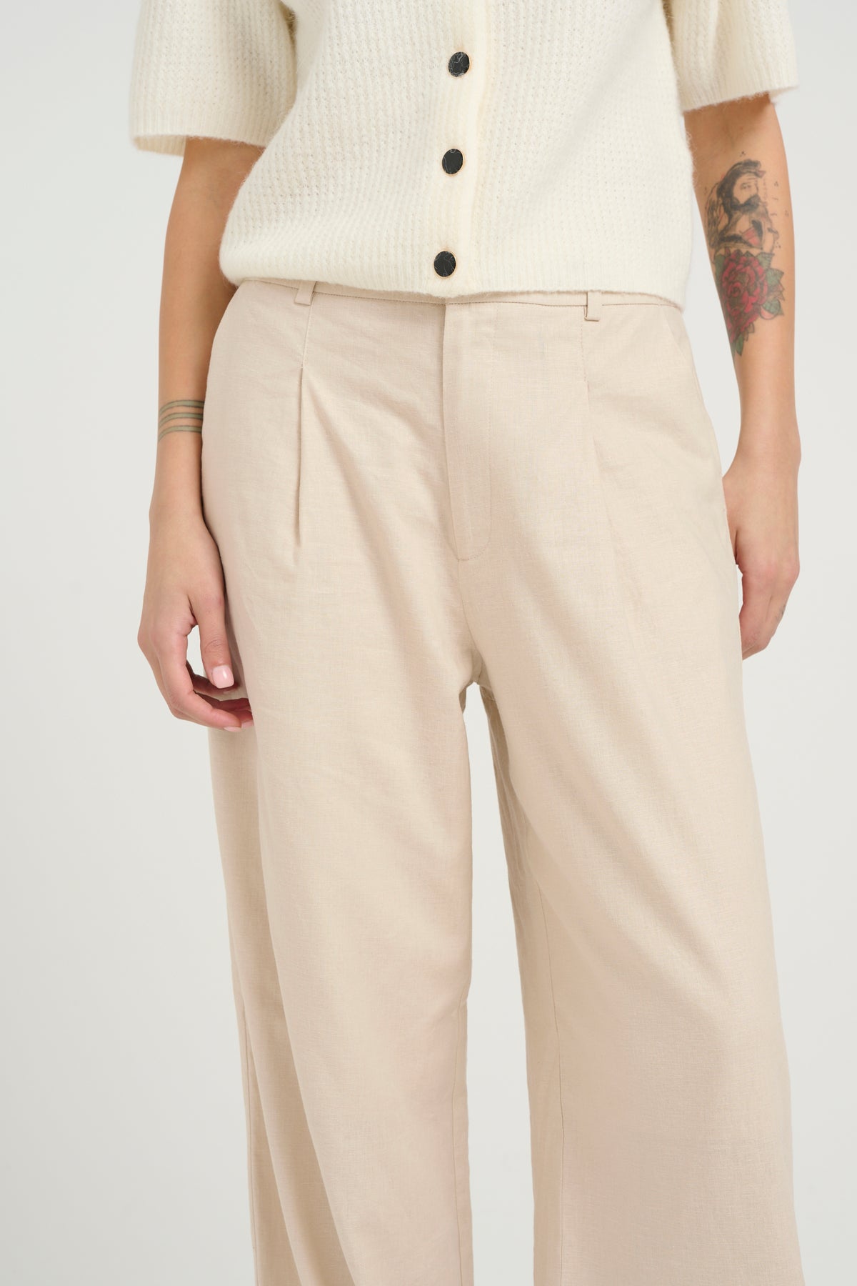 Elarahgz Linen Hw Noos Trousers