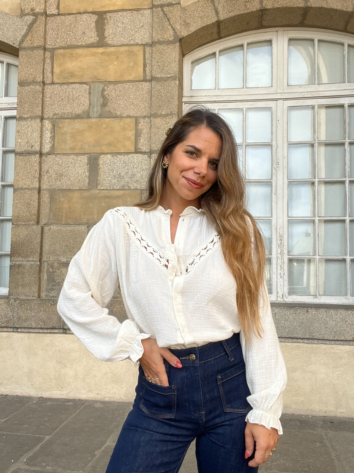 Angèle embroidered ecru blouse