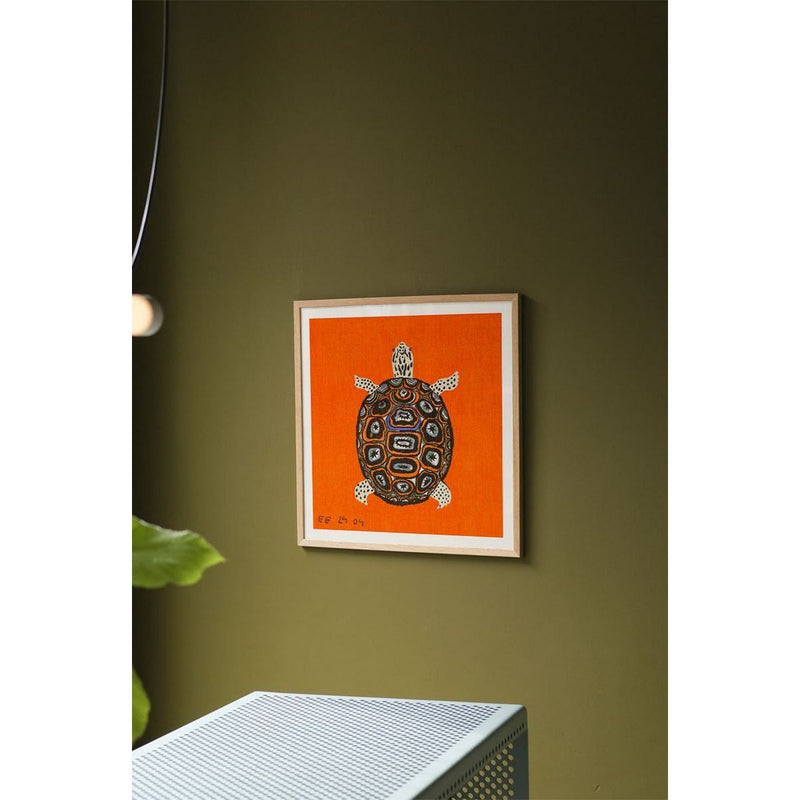 Enikő Eged - Tortuga Naranja