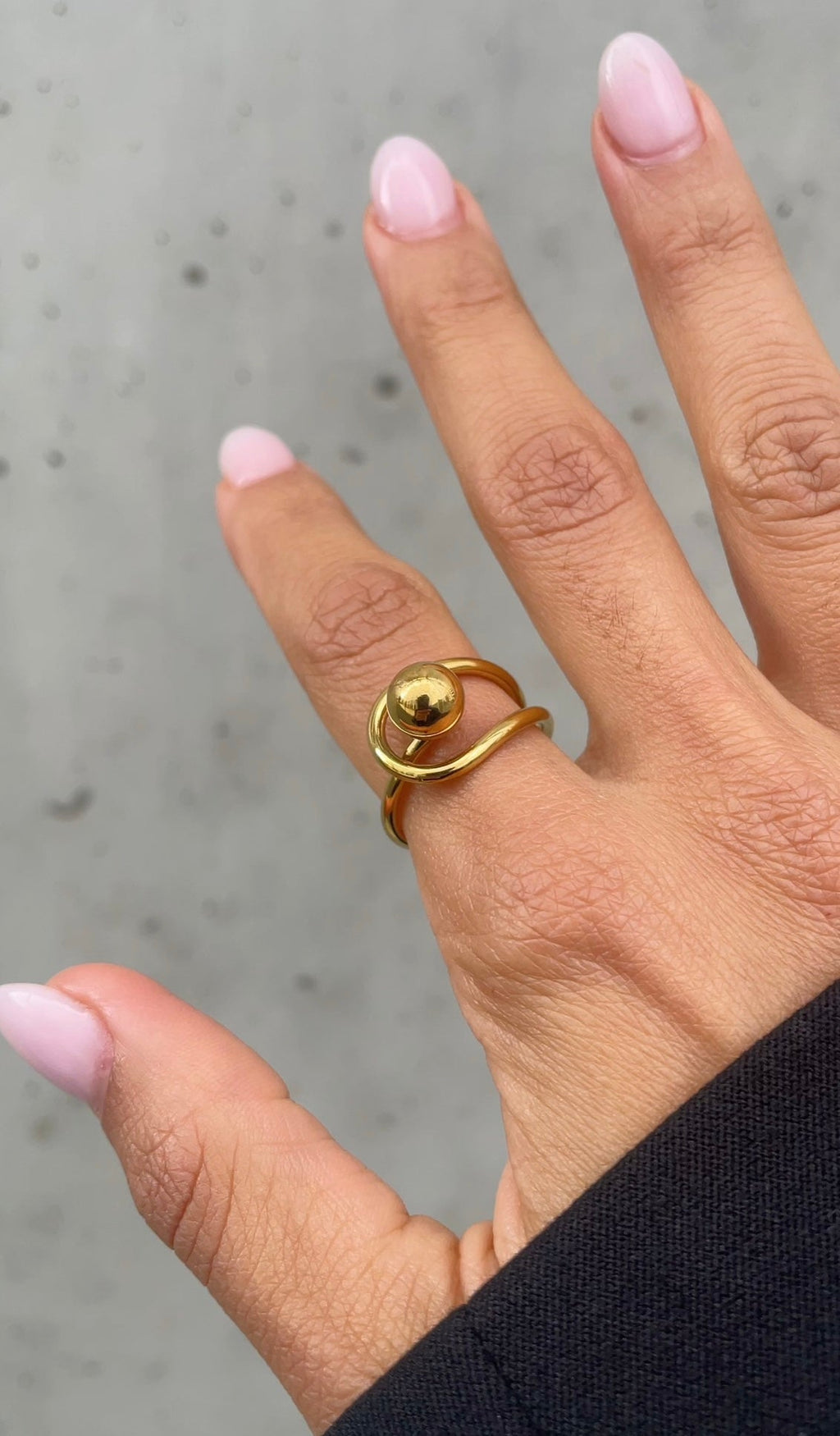 Anello perla grunge