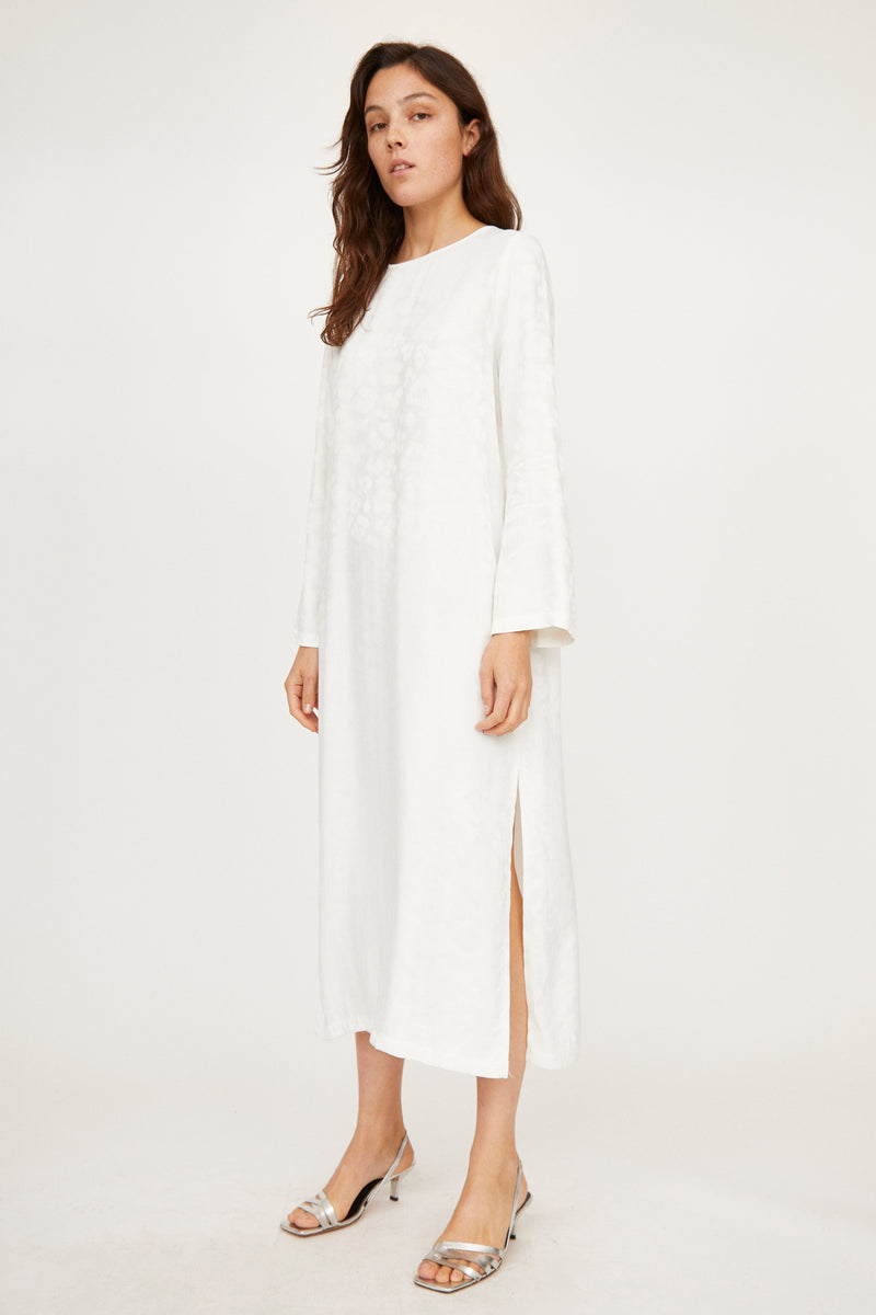 Robe Hugo Felino LAIT