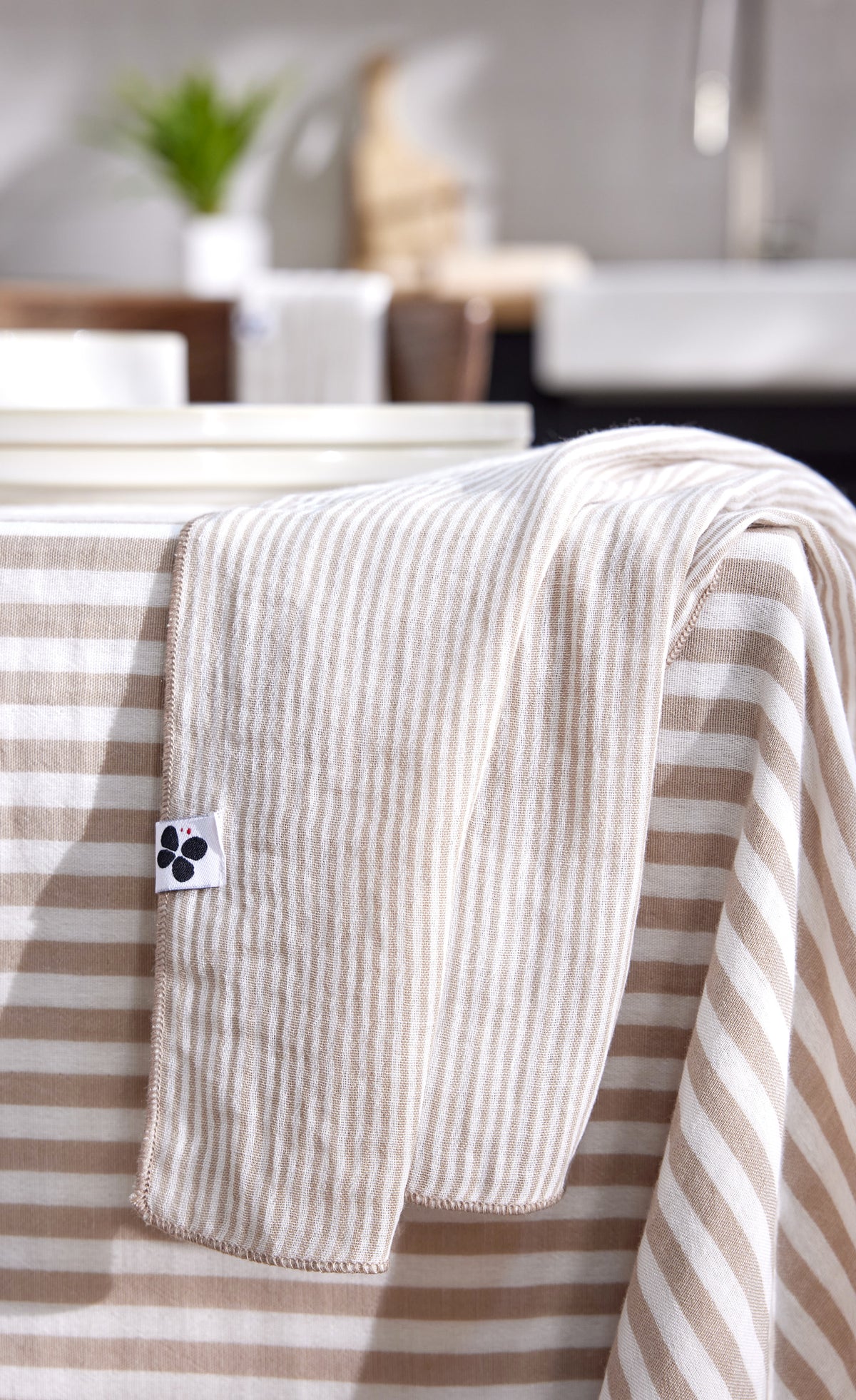Romie - Table Napkin - Yarn-Dyed Woven Cotton Gauze - String