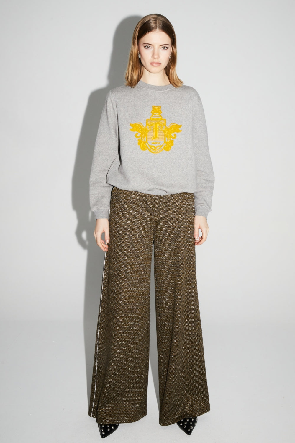 Le Sweatshirt Eddie Broderie Leo Black