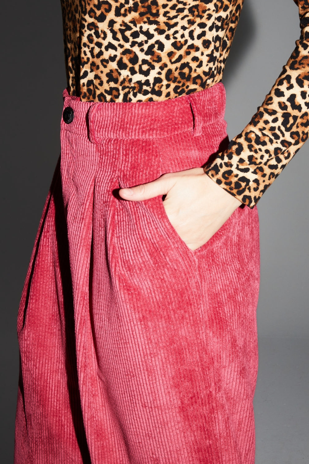 Pantalon Astrid Velours Vintage Rouge Rosé Fabriqué En Italie