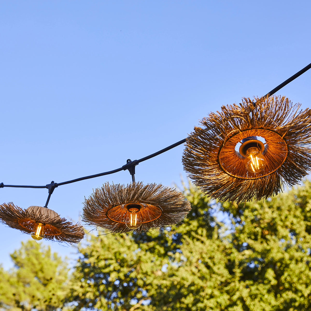 Tahiti - E27 Wired Garland - Straw - Beige