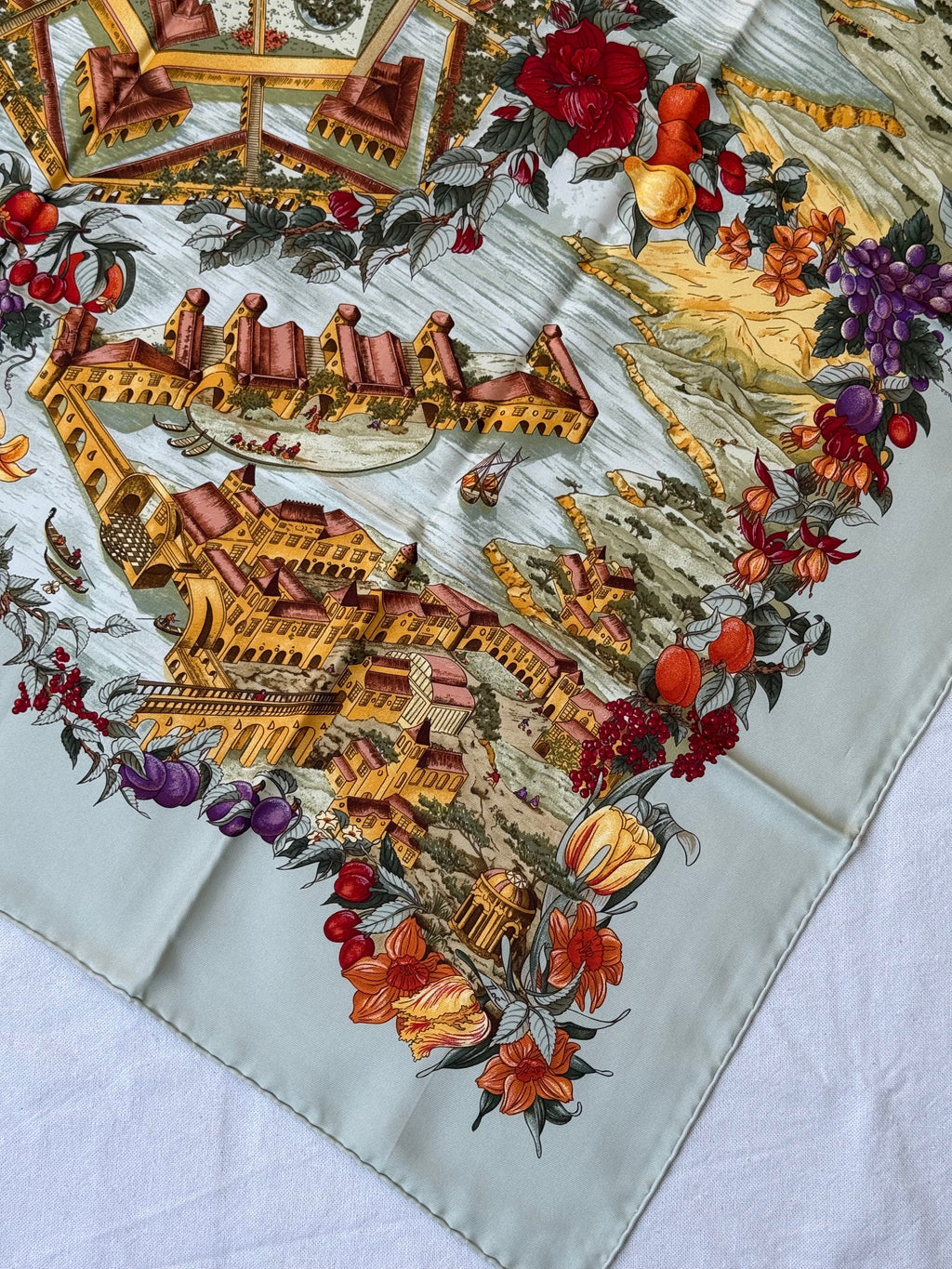 Foulard Hermès – Modèle Au Pays De Cocagne