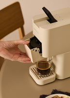 Thera Studio - Cafetière Multicapsule Express & Café Moulu - Blanc Cassé