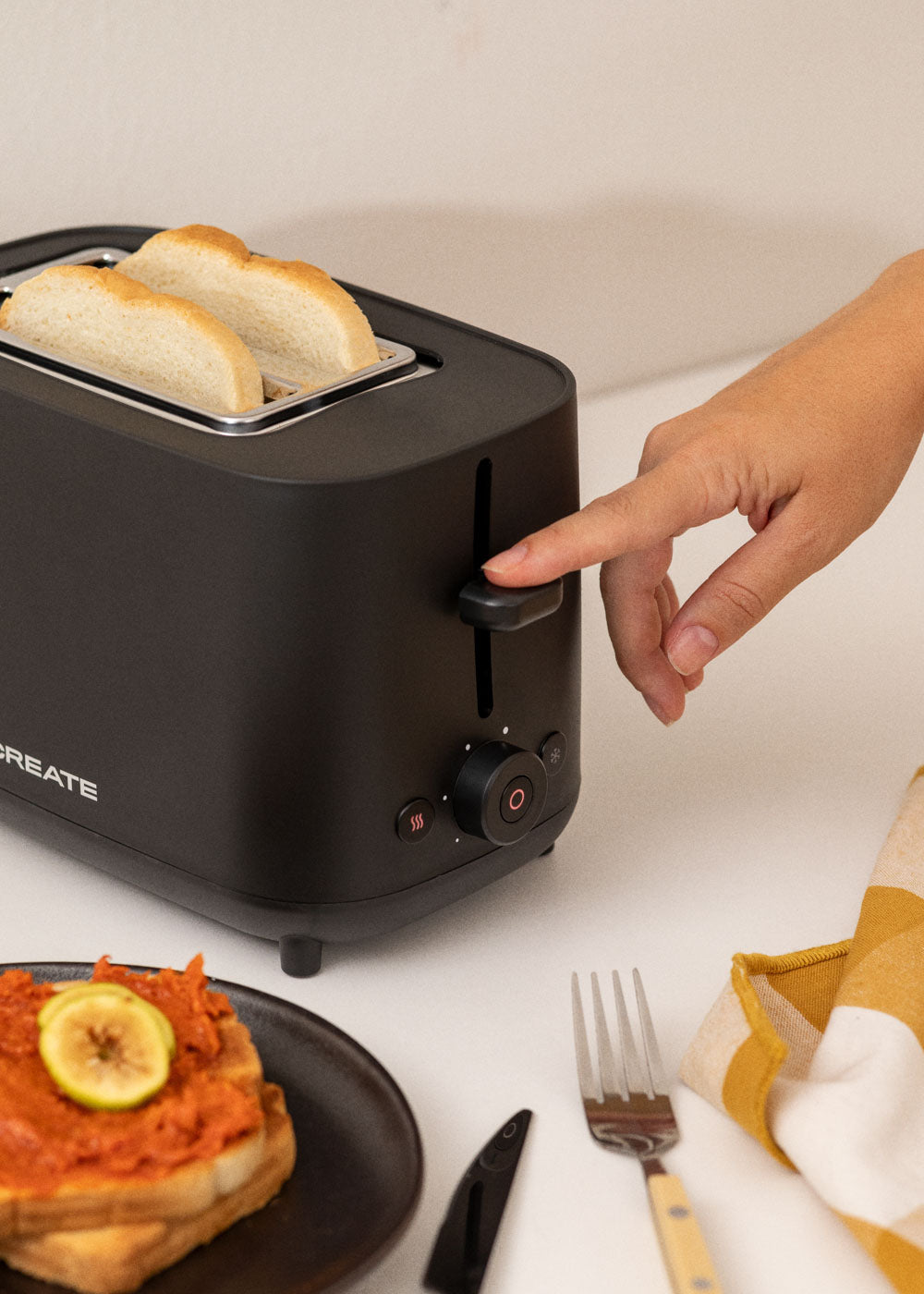 Toast Studio - Toaster - Black