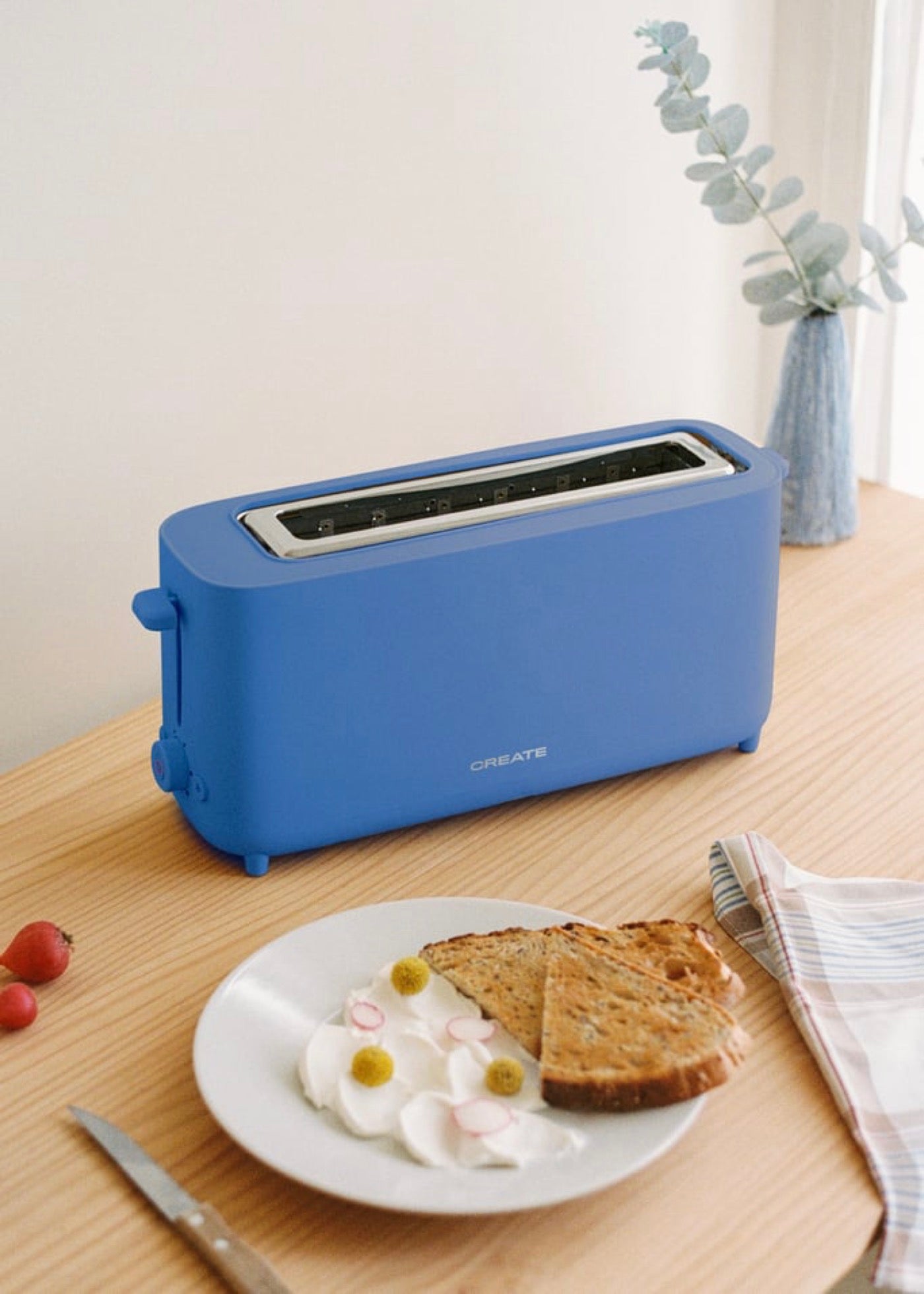 BToast Studio - Large Toaster - Cobalt Blue