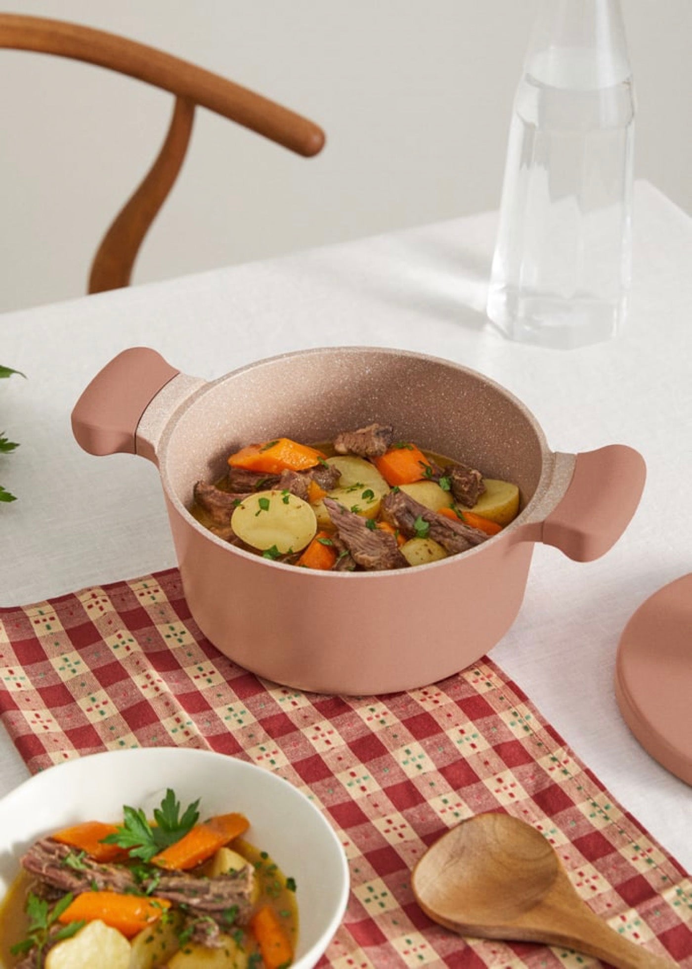 Pot Studio - Pot En Fonte D'Aluminium Avec Revêtement Céramique - 24cm - Moka