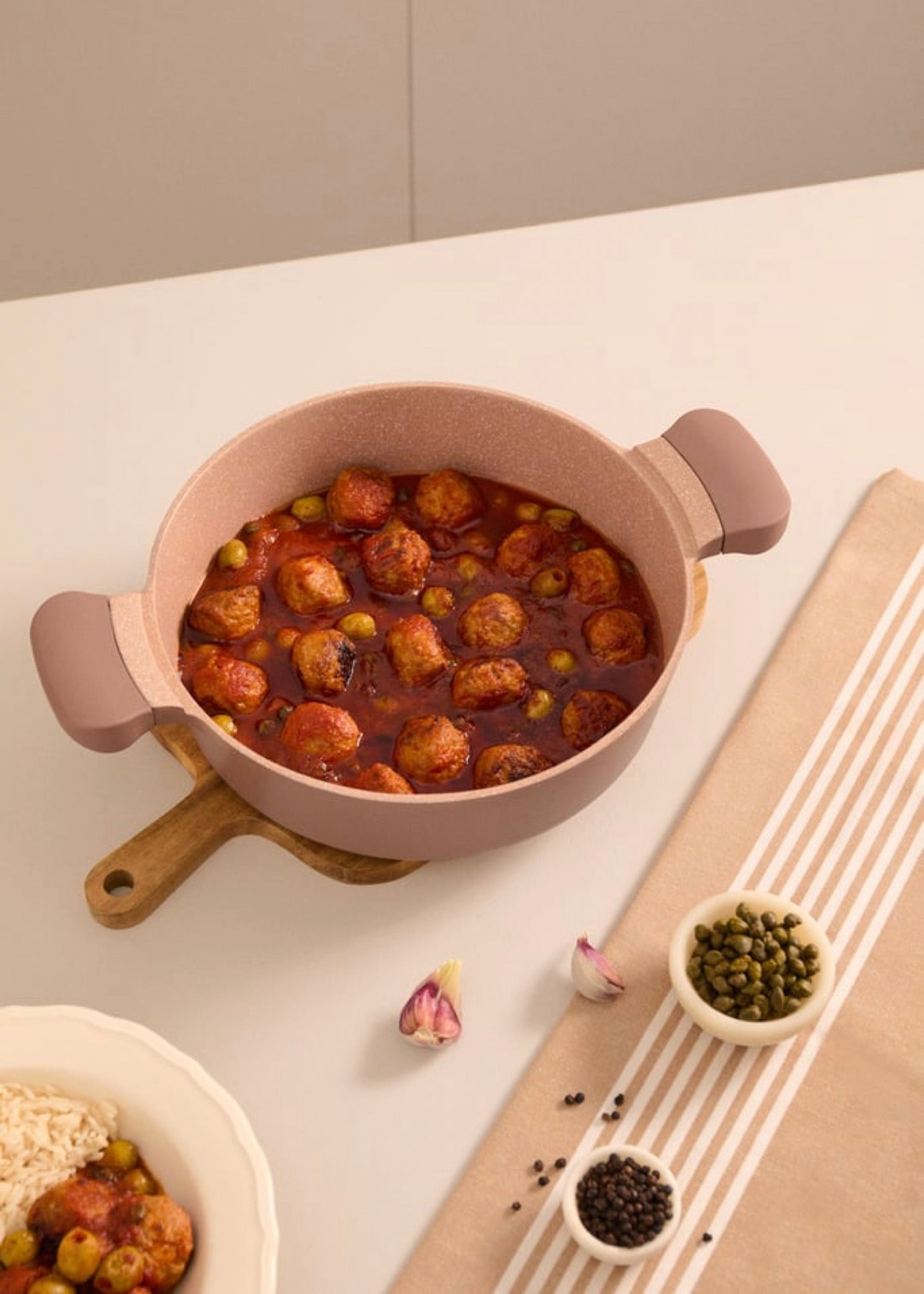 Pot Studio - Olla de aluminio fundido con revestimiento cerámico - 26 cm - Moka