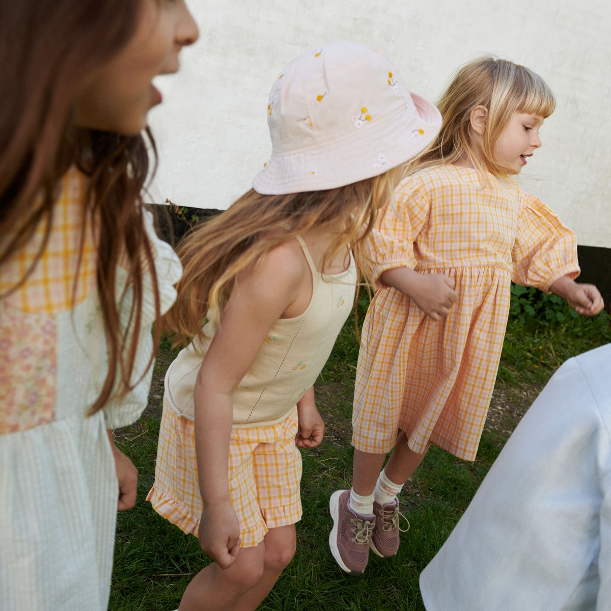 Magda Long-Sleeve Dress - Junior